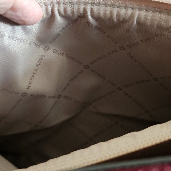 Michael Kors Mulberry Tote - Picture 6 of 7